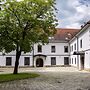 Hostel Javni Zavod Mekinjski Samostan