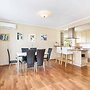 StayPlus 3BR City Apartment With Garden