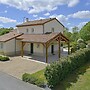 Luxury Vasles Family Villa With Pool