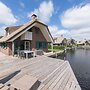 Giethoorn Villa With Modern Touch