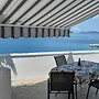 Apartment Located Directly on the Sea, With sea Views and Stunning Vie
