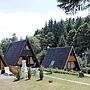 Detached Chalet with Terrace near Swimming Lake