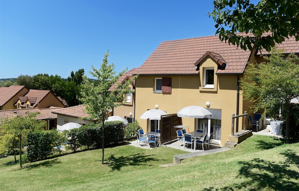 Holiday Home in Sarlat Near Castelnaud Castle