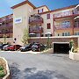 Apartment in Cavalaire-sur-mer Near Beach