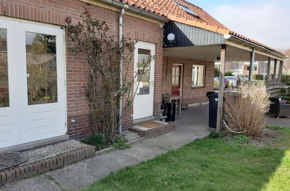 Holiday Home in Quiet Environment near Beach & Dunes