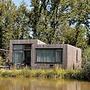 Water Lodge in Schaijk by the Waterside