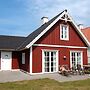 Idyllic Retreat by Waterways - By Traum Ferienwohnungen