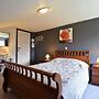 Villa With Guest House & Sauna