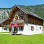 Beautiful Chalet in Obertraun With Garden