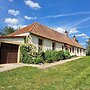 Comfortable Holiday Home With Spacious Garden