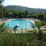 Courry Gem: Pool & Charm