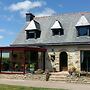 Peaceful Forest Stay in Pedernec
