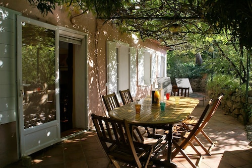 Holiday Home in Six-fours Near Beach