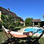 Peaceful Villa in Saint-jory