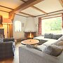 Hideaway: Sauna, Tennis & Trampoline