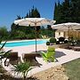 Country House in Provence With Garden Access