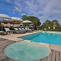 Cottage in Montelabbate With Pool & Forest