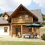 Peaceful Mountain Holiday Stay
