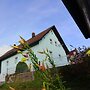 Schones Ferienhaus mit Grossem Garten bei Stadlern