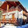 Spacious Apartment in Antey-Saint-André near Ski Lift