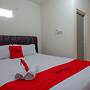 RedDoorz Syariah near GOR Satria 4
