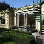 House in Zingem Near Hiking Trails