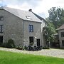 Apartment Near Forest and Hiking Trails