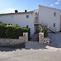 Spacious Apartment With Terrace, Near the Beach