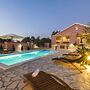 Cosy Holiday Home in Policnik With Pool