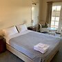 Settlers Hotel York