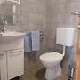 Charming Apartment in Vrsi Mulo, Great Place in Dalmatia for Family Va