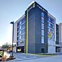 Home2 Suites by Hilton Savannah Midtown, GA