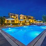 Miroes Suites