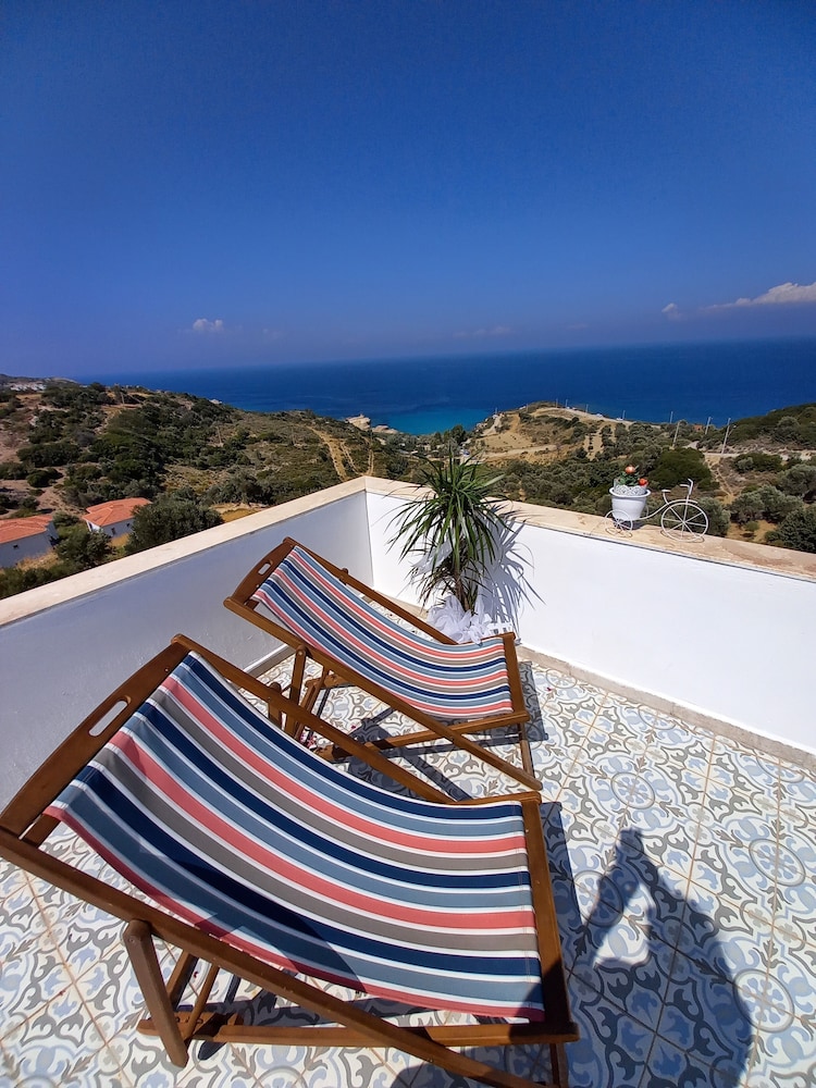 Laila Otel  Karaburun