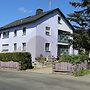Haus Lila Welle