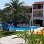 Perros  Hotel