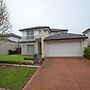 Superb Luxe 5BR House@point Cook Near Lake