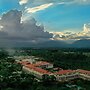 MAYFAIR Tea Resort