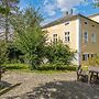 Lavish Castle in Riedenburg with Garden near Lake