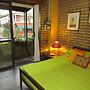 Room-ñau Father for 3 People
