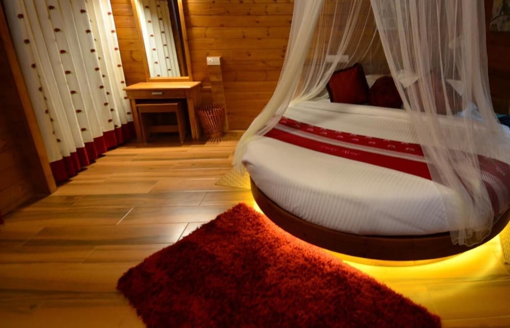 Room-lakerose Wayanad Resort