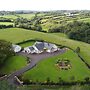 Dungannon 2 Bed Bungalow - Sleeps 5 - Pet Friendly