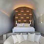 Grace Hotel, Auberge Collection