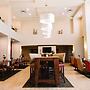 Hampton Inn & Suites Minot Airport