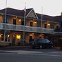 Rainbow Inn