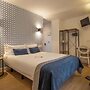 Hostal Savoy