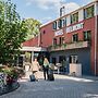 50/50 Hotel Belmont