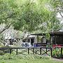 Emdoneni Lodge