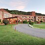 Pinares del Cerro Resort & Suites