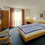 Good Night Inn